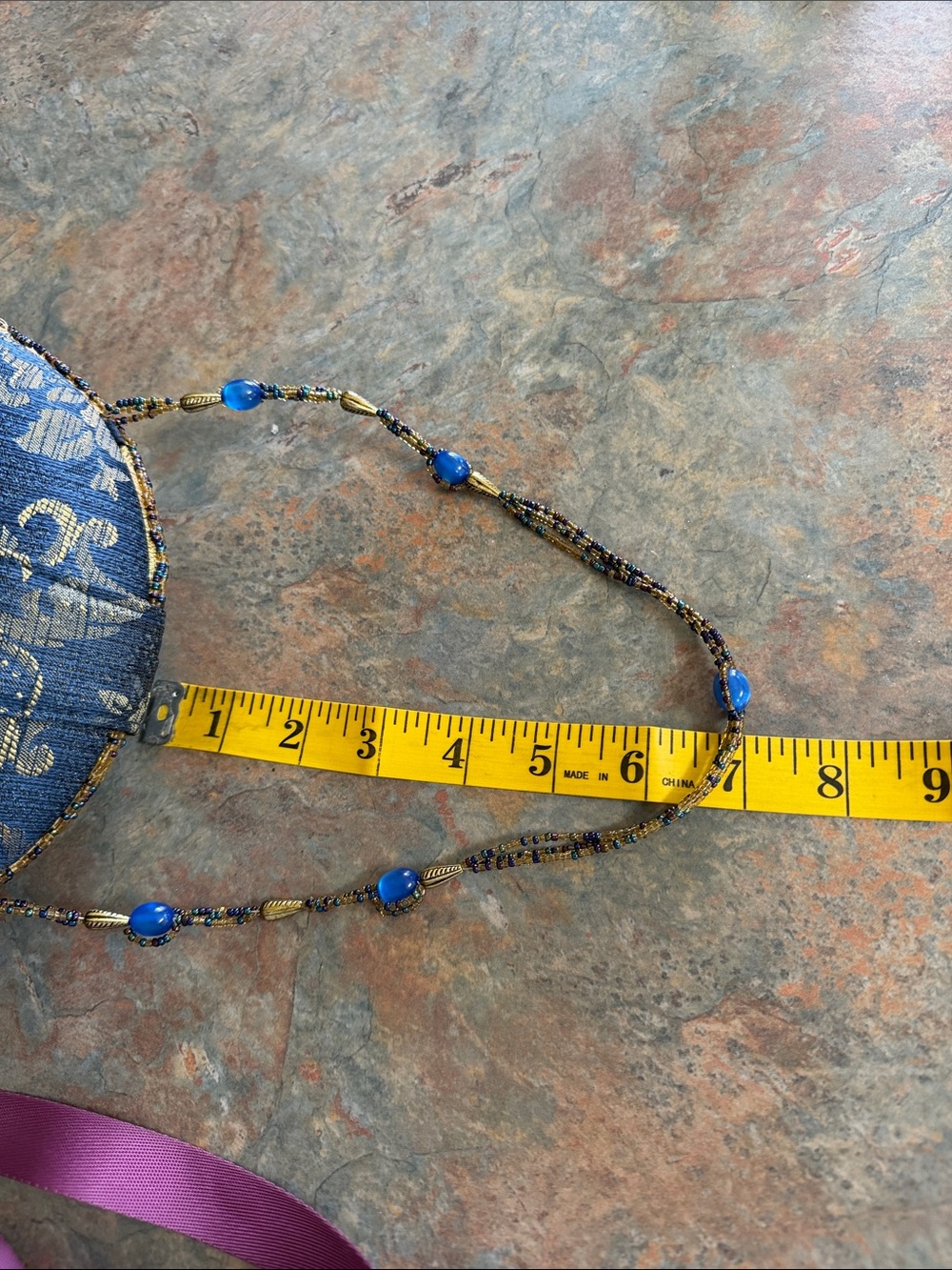 Beaded tapestry evening bag with magnetic closure. Great condition. - Picture 8 of 13